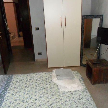 מילאצו B&B Pinkhouse מראה חיצוני תמונה