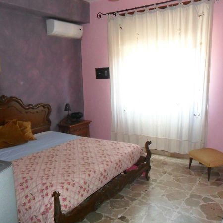 מילאצו B&B Pinkhouse מראה חיצוני תמונה