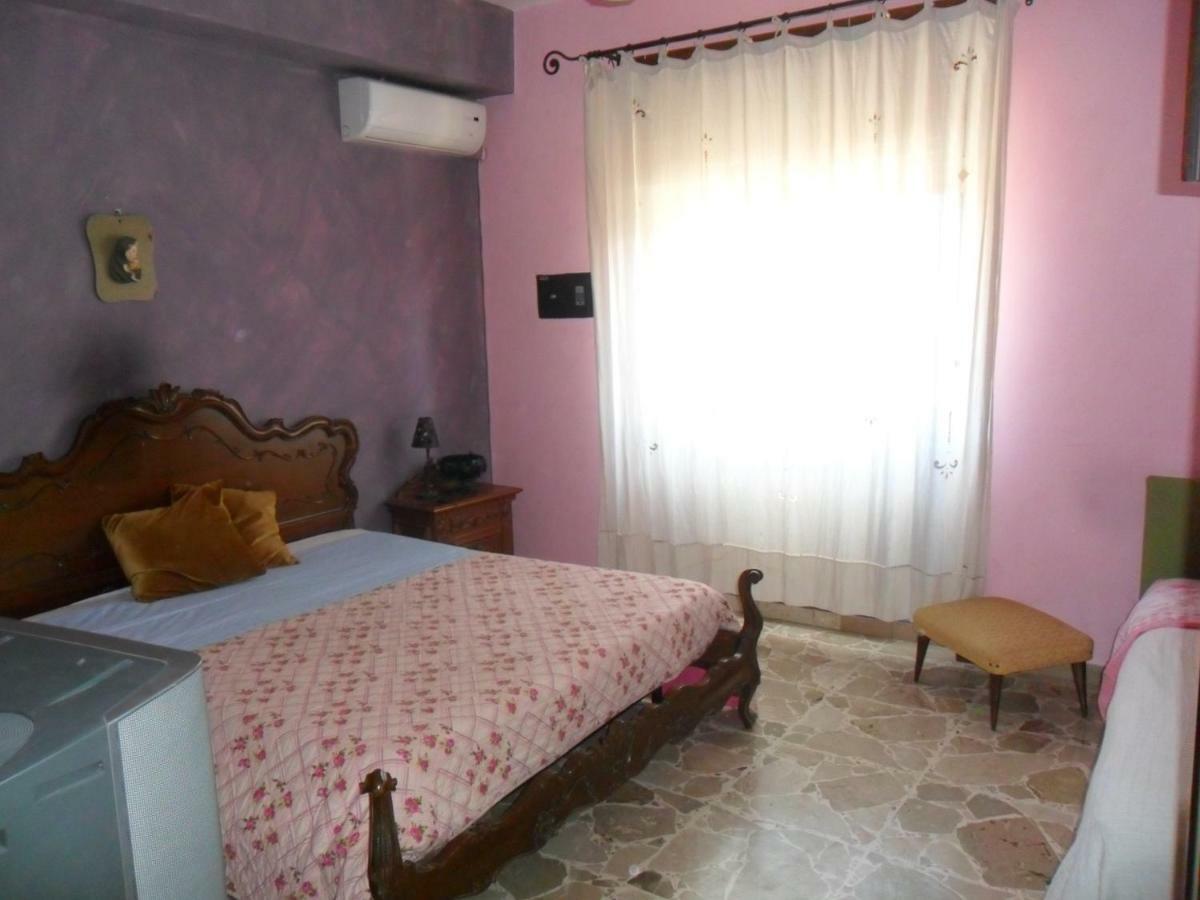מילאצו B&B Pinkhouse מראה חיצוני תמונה